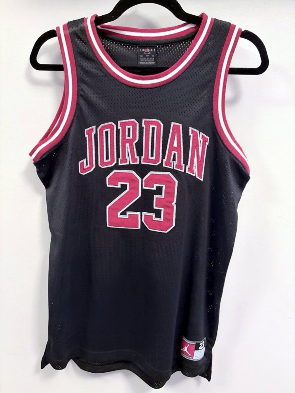 Jordan 23 Black Red Mesh Basketball Jersey Youth XL 13-15